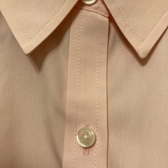LLBean "Wrinkle Resist" Light Pink Button-front Shirt, size M - Picture 3 of 9